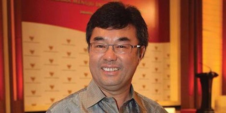 Martua Sitorus, Orang Terkaya Batak Free Care Tips